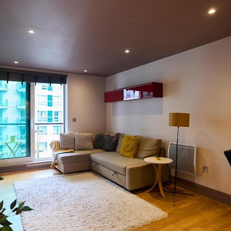 The Vauxhall Hideout - Comfy 2Bdr Flat With Balcony Лондон Экстерьер фото