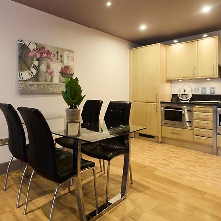The Vauxhall Hideout - Comfy 2Bdr Flat With Balcony Лондон Экстерьер фото