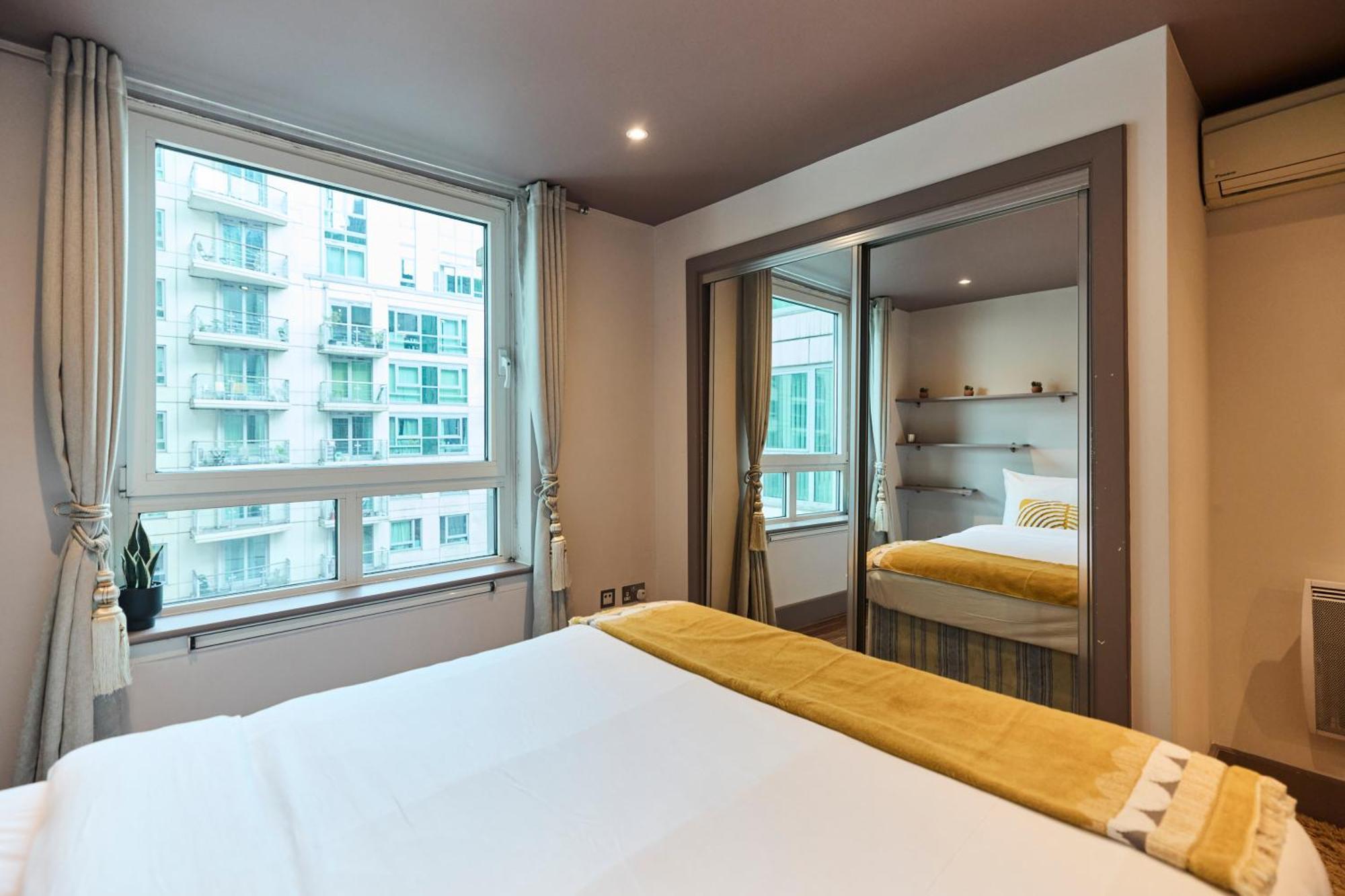 The Vauxhall Hideout - Comfy 2Bdr Flat With Balcony Лондон Экстерьер фото